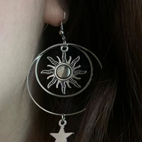 Celestial Hoop earrings Sun and Moon in silver - Picture 4 of 8